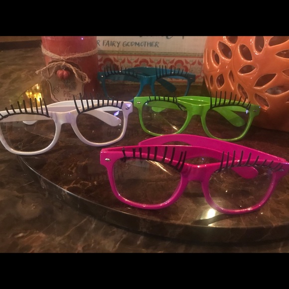 Fantastic costume glasses with lashes! Set of 4 - Picture 1 of 4